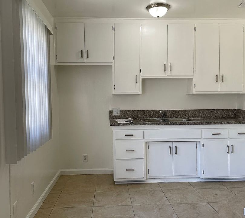 1st image of 4906 August St APT 3