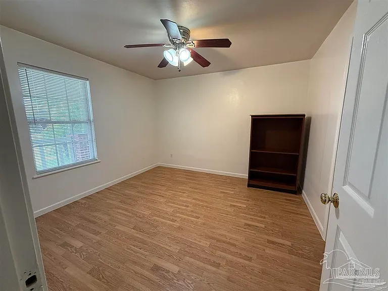 3002 W Brainerd St — Photo 5