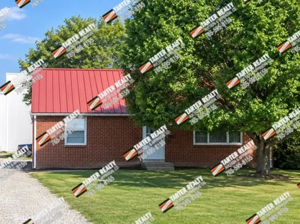 227 E Greenville Ave, Winchester, IN 47394
