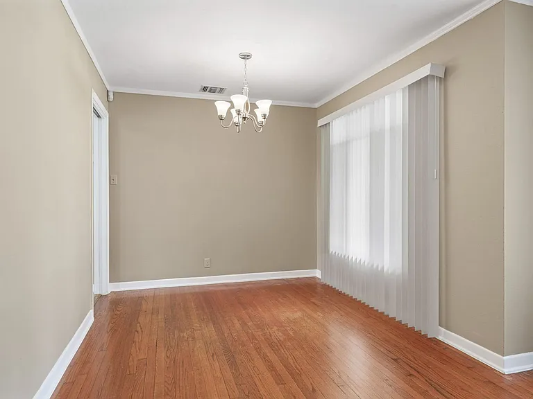 314 Barbara Dr — Photo 12