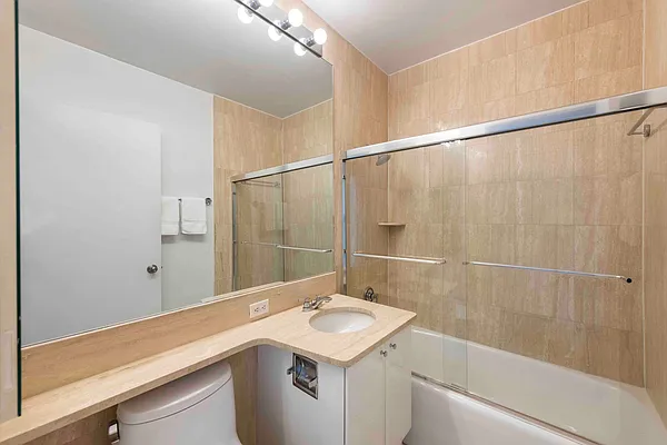 Sold by Nest Seekers International | media 10