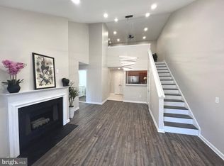 12020 Taliesin Pl APT 34, Reston, VA 20190