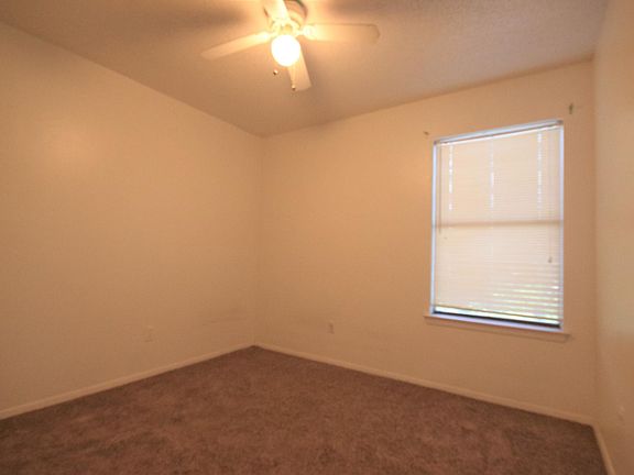 5th image of 4920 Brianhill Dr APT A