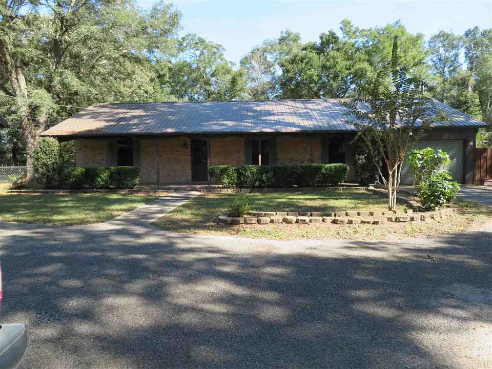 1st image of 410 Untreiner Ct