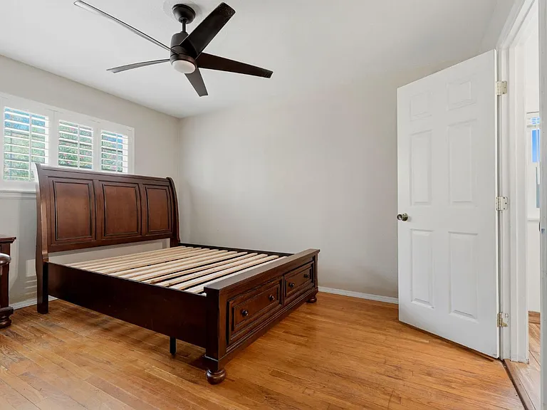 2519 E Buckingham Way — Photo 19