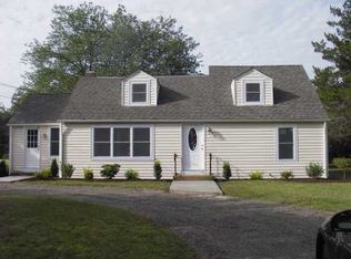 605 Town Farm Rd, Coventry, RI 02816