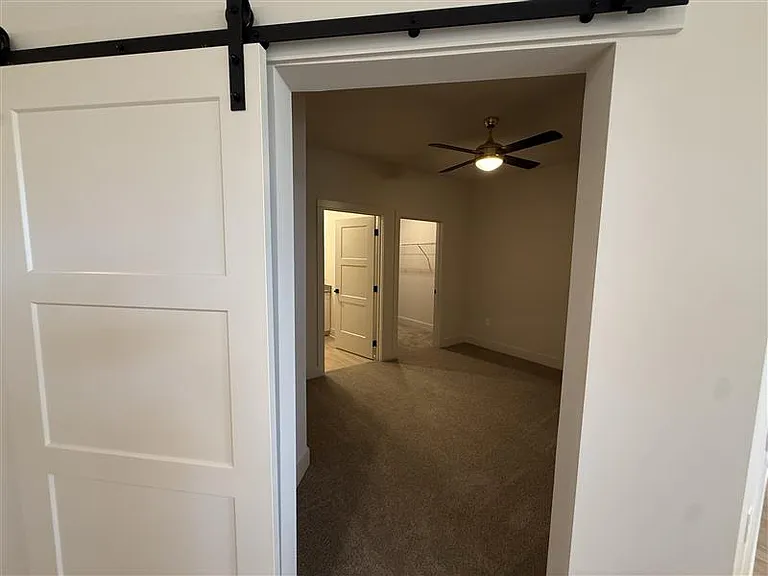District on the Etowah Apartments — Photo 317