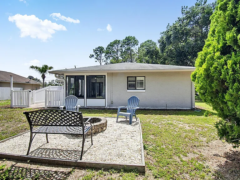 4 Zanzibar Balsan Ct — Photo 49