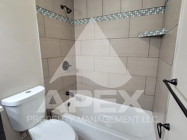 2030 Countryhill Ln — Photo 14