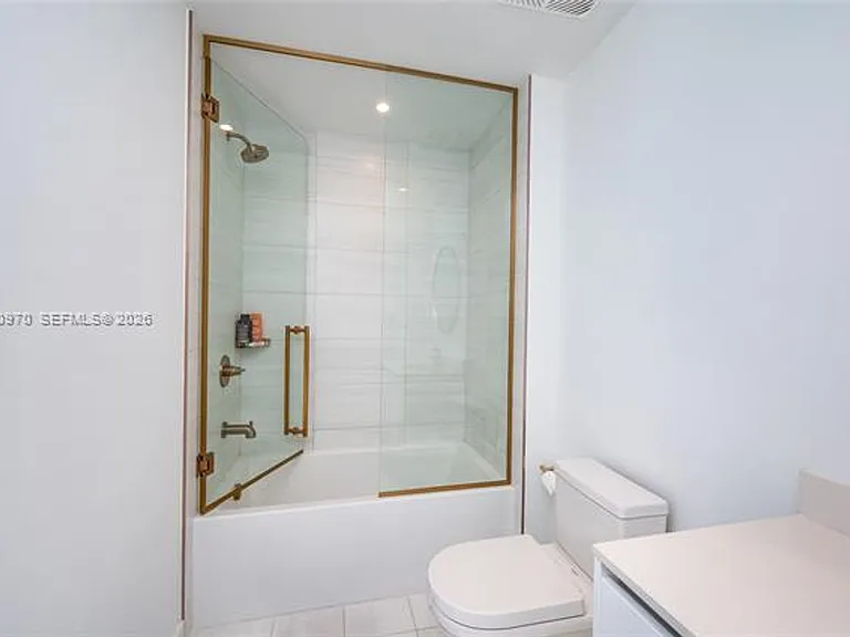 2678 Tigertail Ave #413 — Photo 7