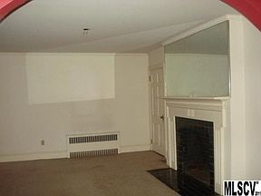 5th image of 118 W 21st St