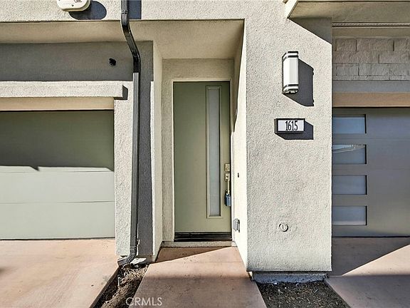 2nd image of 1615 W Bushell St