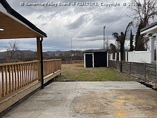 4th image of 6516 Maccorkle Ave