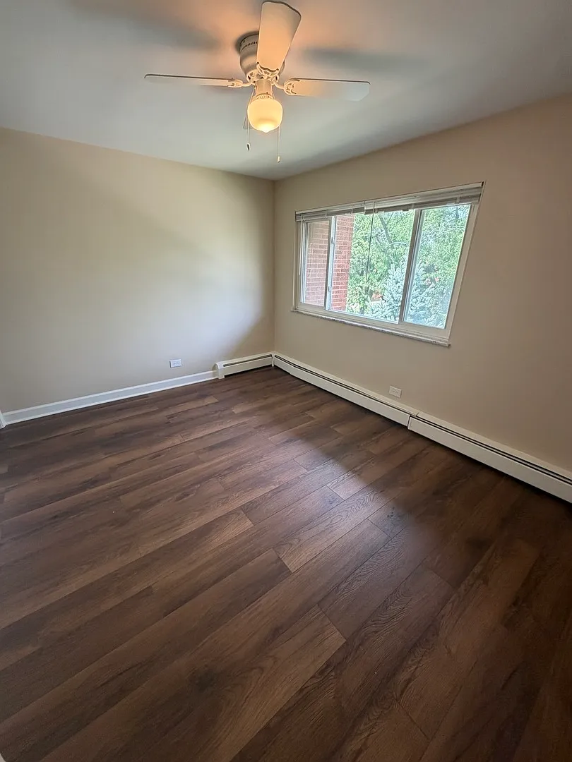 2 bed, 850 sqft, $1,750 — Photo 2