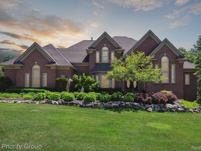 8794 Hunters Creek Dr, Clarkston, MI, 48348