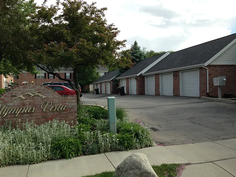 1150 E Murray Holladay Rd — Photo 2