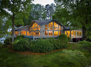 4661 Island Forks Rd, Lake Wylie, SC 29710