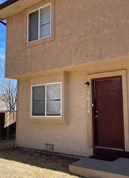 3014 Starlight Cir — Photo 1