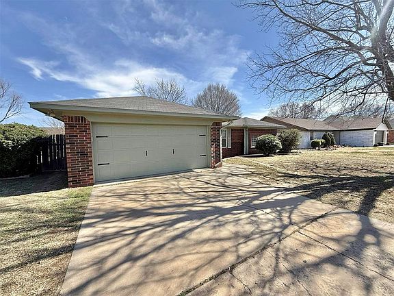 2nd image of 3204 Partridge Pl