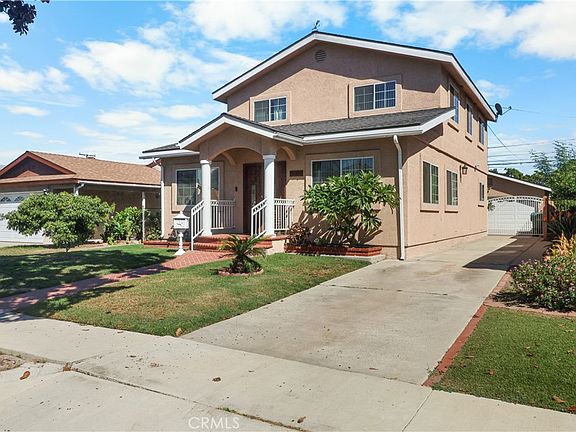 2nd image of 3148 Magnolia Ave