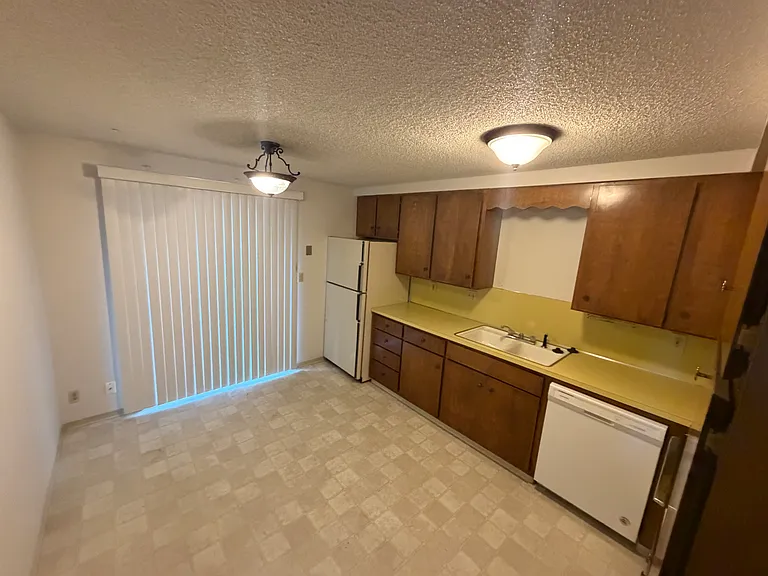 405 N Haines St — Photo 8