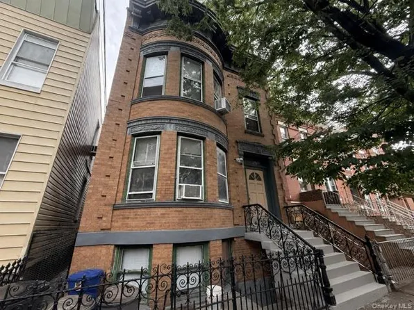 14-28 30th Drive