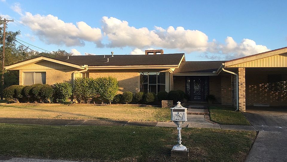 Street view of the home