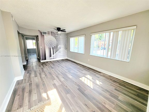 3rd image of 335 SW 20th St #1