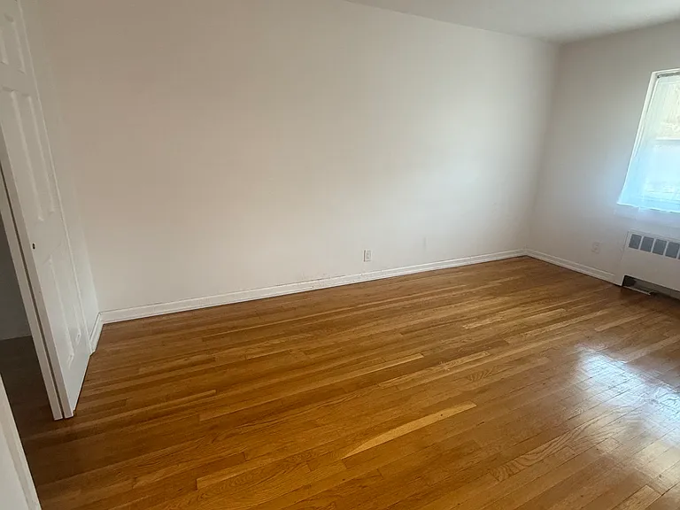 1867 E 52nd St #2 — Photo 10