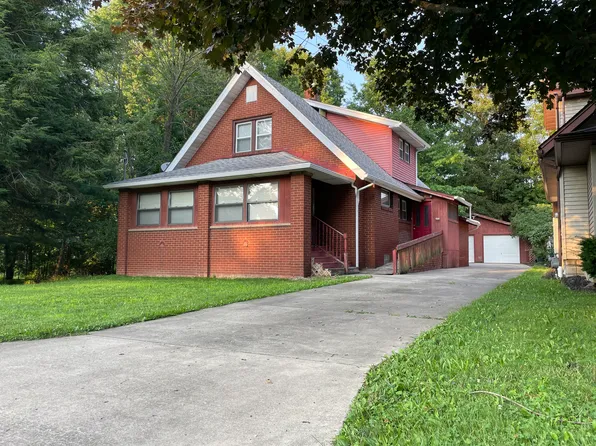 275 Forest Hill Dr, Youngstown, OH 44515