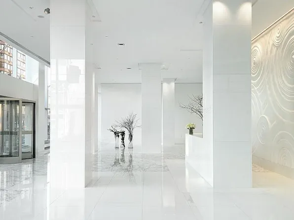 635 West 42nd Street 45G image 18 of 19