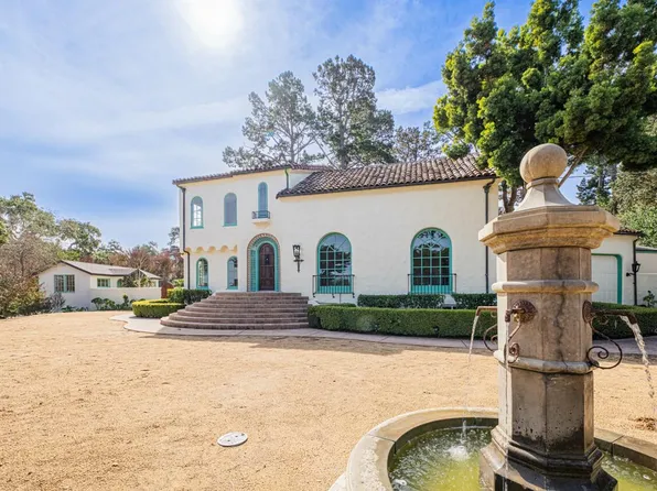 580 El Dorado St, Monterey, CA 93940