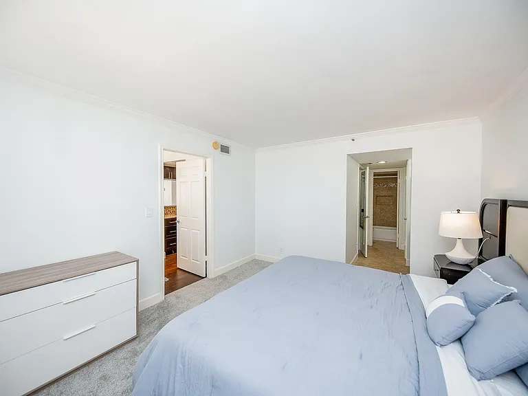 3525 Sage Rd #710 — Photo 18