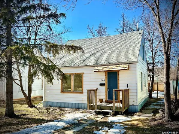 1162 Queen STREET, Regina, SK S4T 4B2