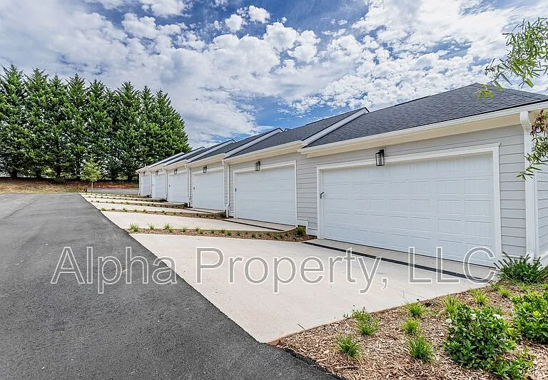 14 Alderly Way — Photo 25