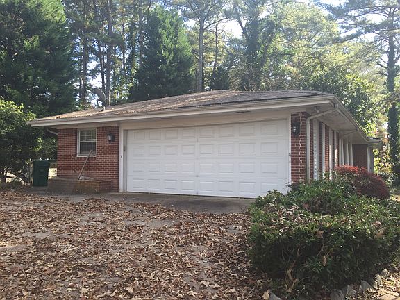 2nd image of 2988 Bethwood Ln