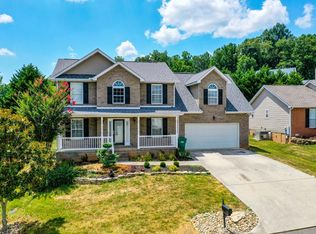 2911 Sunlit Terrace Rd, Knoxville, TN 37938