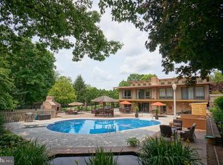 5 Houston Dr, Mechanicsburg, PA 17050