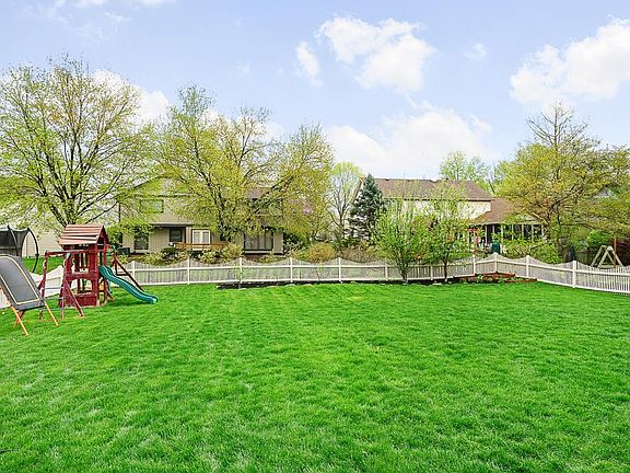 5th image of 6495 Meadowbrook Cir