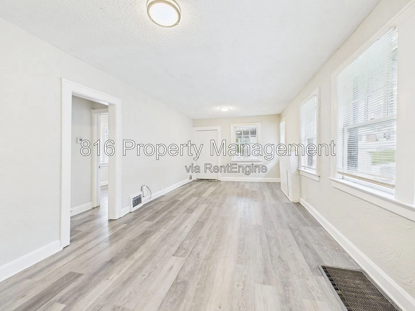 2 bed, 1.0 bath, 704 sqft, $1,150 — Photo 4