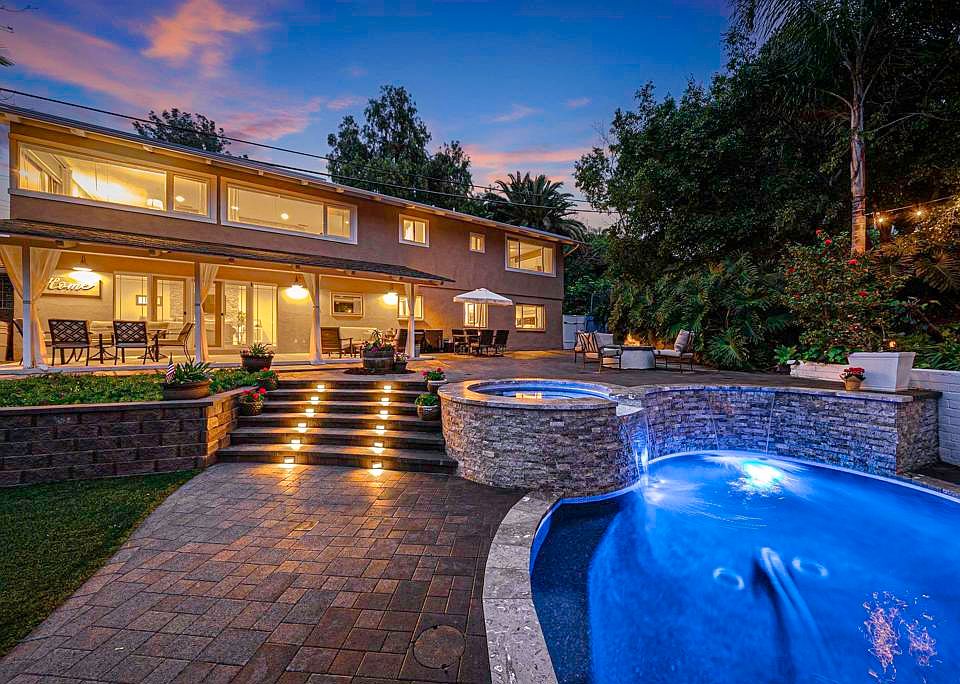 1st image of 9399 Carmichael Dr