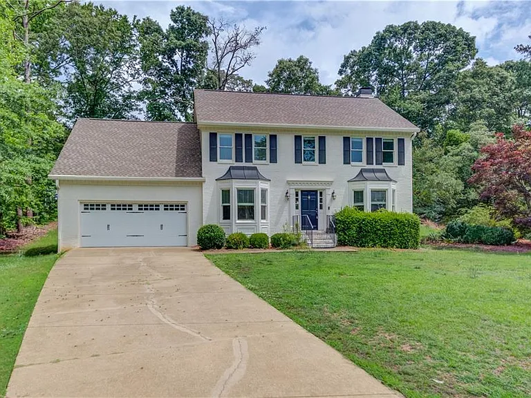 153 Lantern Ridge Ct — Photo 2