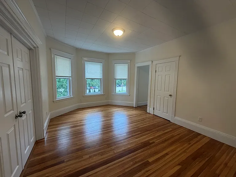 4 Usher Rd #2 — Photo 12