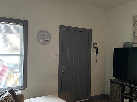 2nd image of 106 Canton #1