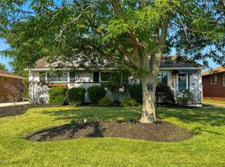 3380 Glenbar Dr, Fairview Park, OH