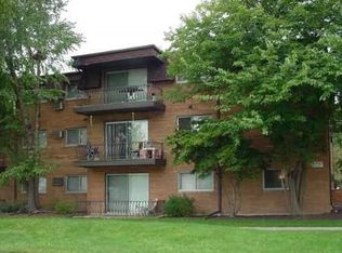 18550 Torrence Ave APT 22, Lansing, IL 60438