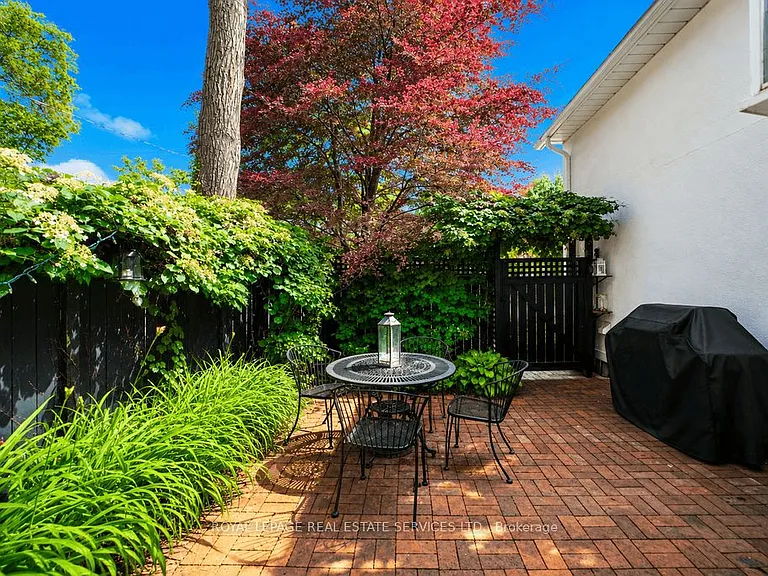 124 Chisholm St — Photo 42
