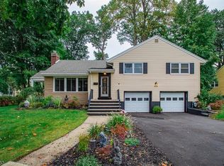 970 Oradell Ave, Oradell, NJ 07649