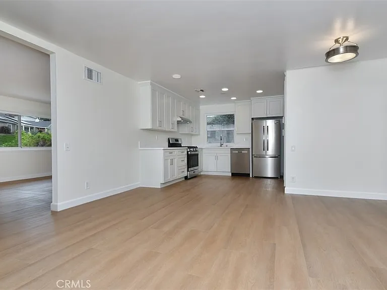 7006 Helmsdale Rd — Photo 17