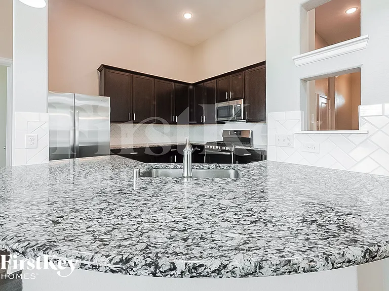 12524 Jetty Cove Dr — Photo 8